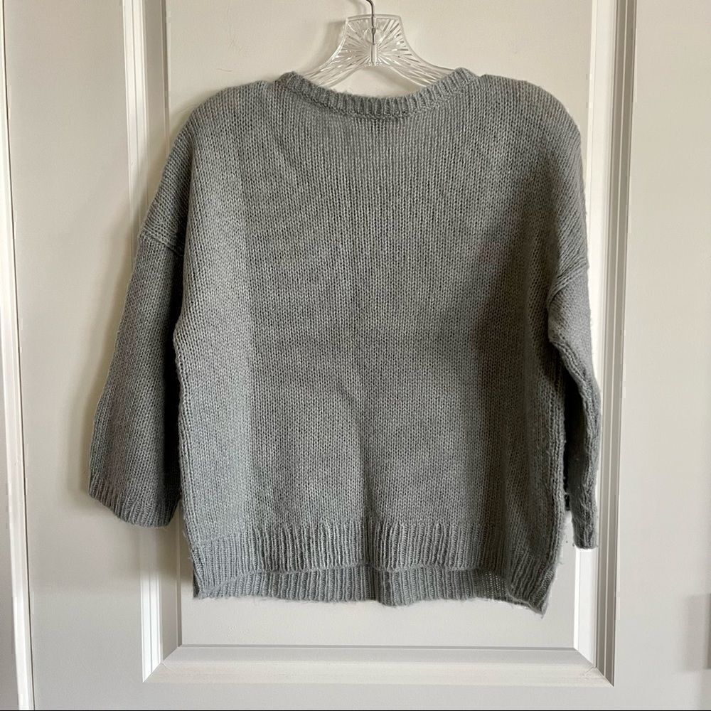 Ann Taylor oversized wool sweater with jewel flower detail - Picture 4 of 4